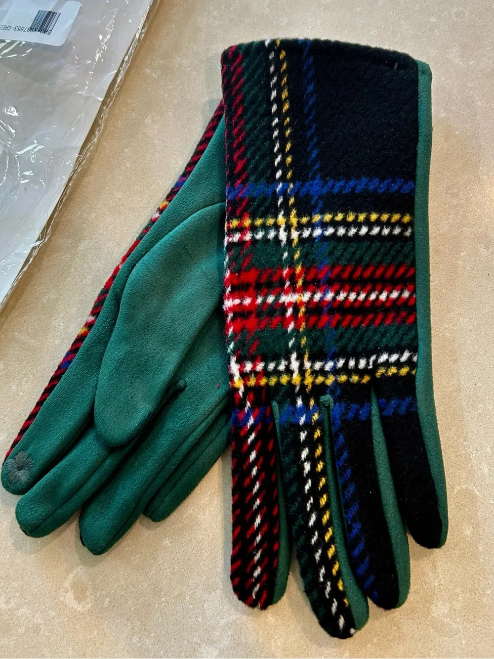 Women’s fleece touch screen winter gloves plaid